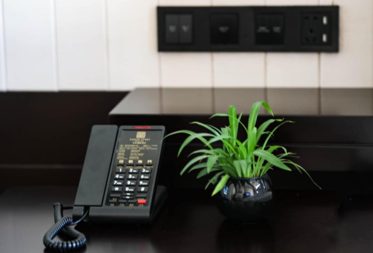 Kasion Pugis Hotel Yiwu  Extérieur photo